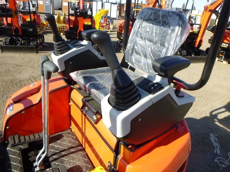 2025-tpm-16-hydraulic-excavator-image-21