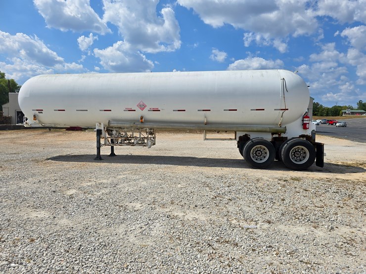 #16593-•-1970-mississippi-tank-company-gas-tank-trailers-image-15