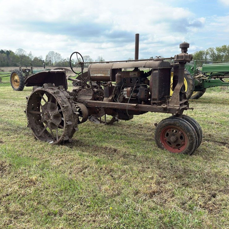 Farmall F-20