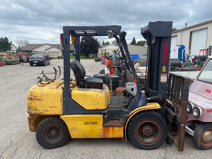 #1982-•-komatsu-forklift-(o4)-image-6