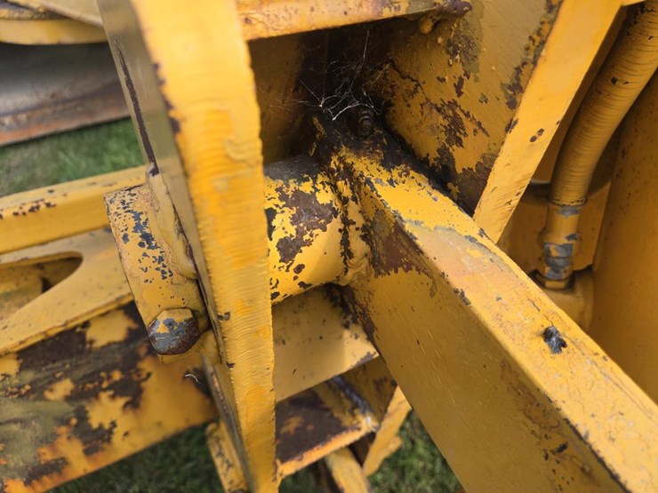 #1232-•-john-deere-jd770-grader-image-19