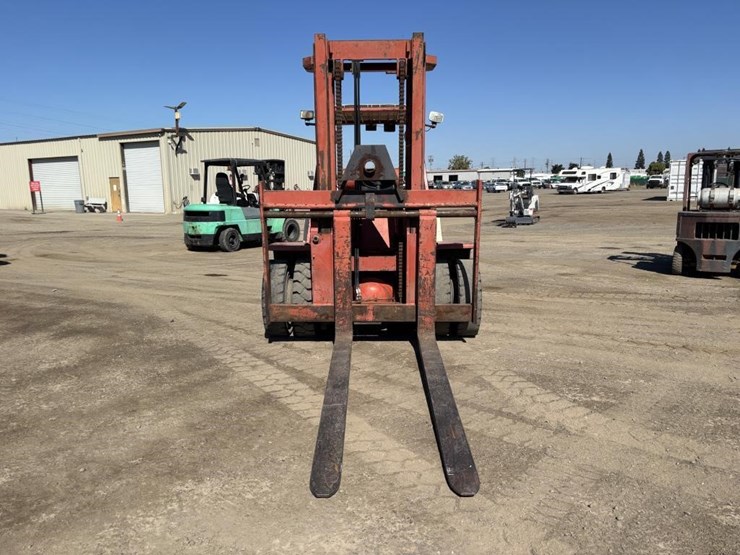 clark-gph75-forklift-image-6