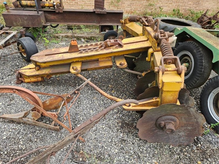 #2061-•-caterpillar-mr1628-pull-type-stump-disk-image-3