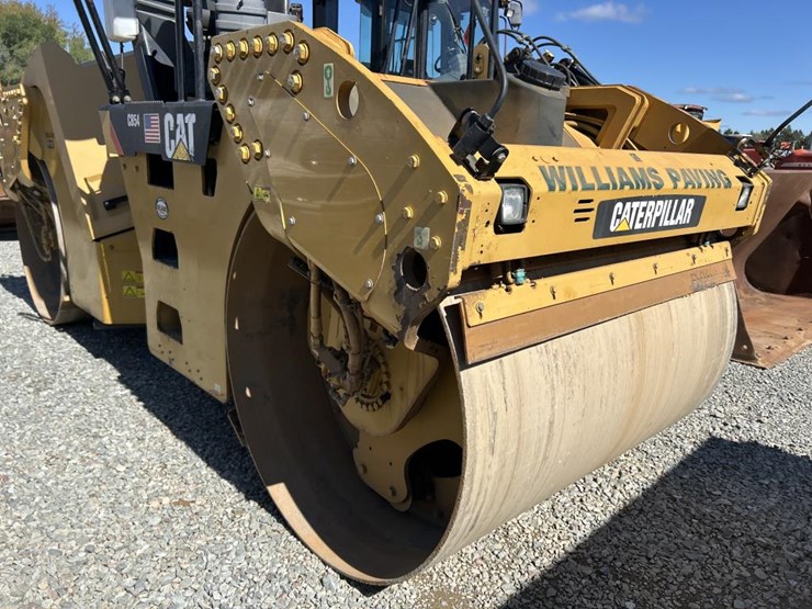 caterpillar-cb54-image-10