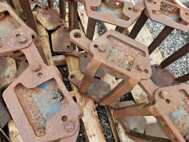 #2039-•-grouser-12"-steel-skid-steer-tracks-image-10