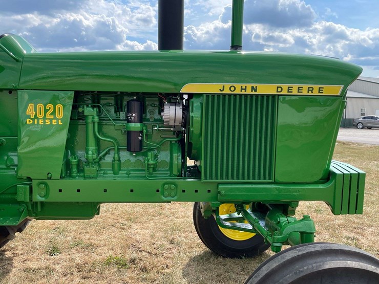 john-deere-4020-image-31