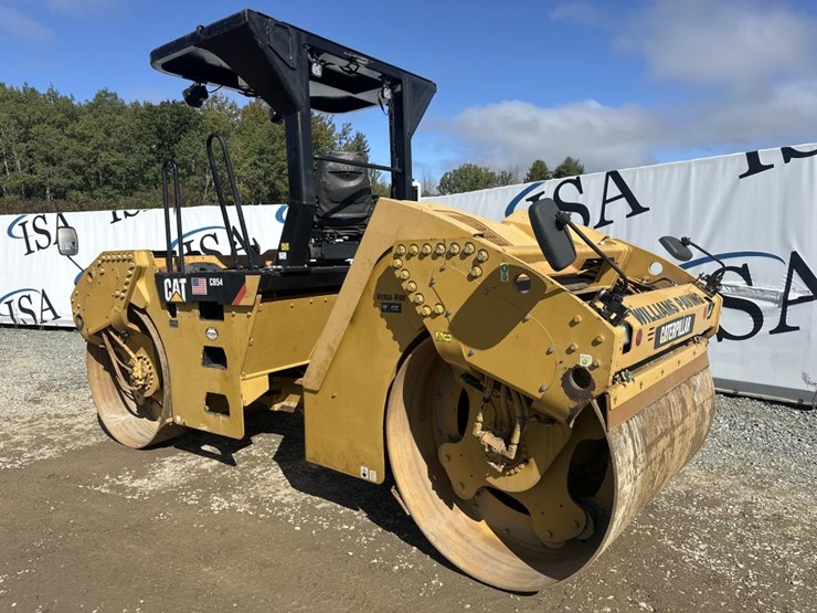 caterpillar-cb54-image-3