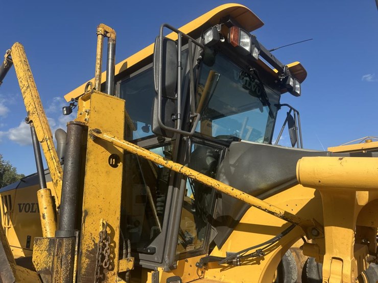 2007-volvo-g946-image-9