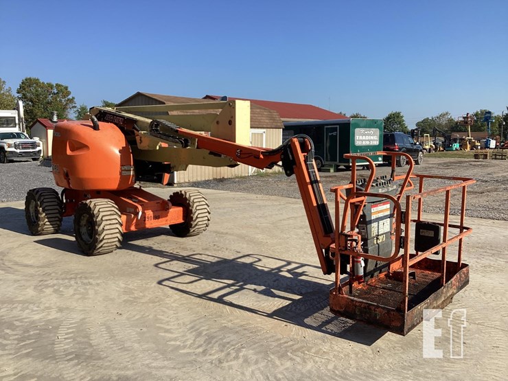 2010-jlg-450aj-image-6
