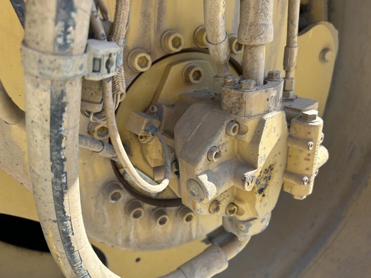 caterpillar-cb54-image-53