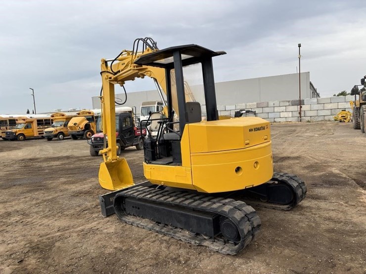 komatsu-pc50uu-1-image-4