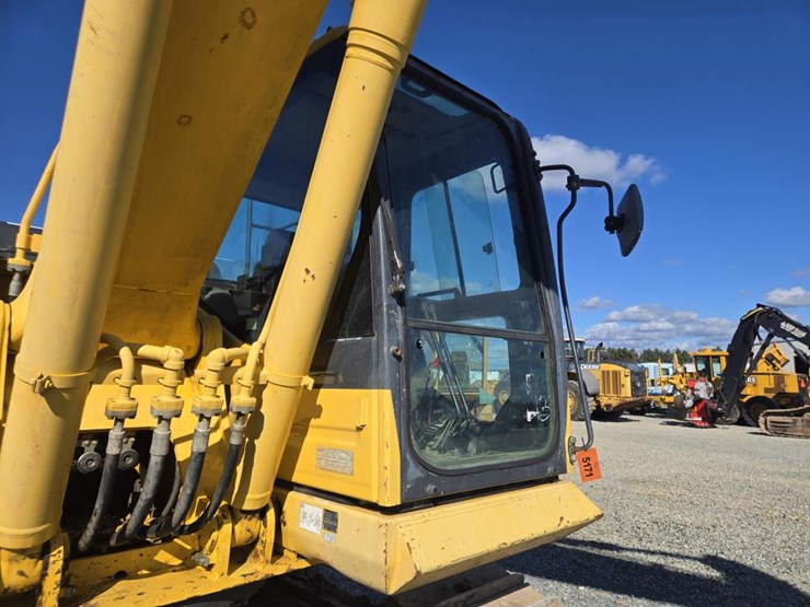 komatsu-pc210-lc-10-image-32