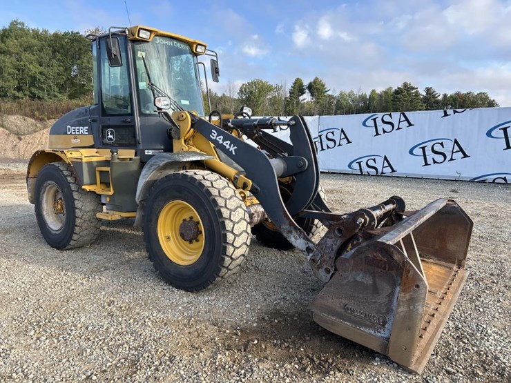 2016-deere-344k-image-7