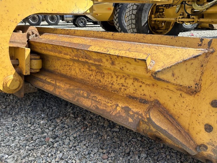 2001-deere-772ch-image-42