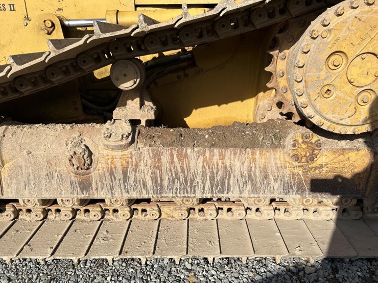 caterpillar-d4h-image-57