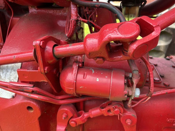 farmall-560-image-73