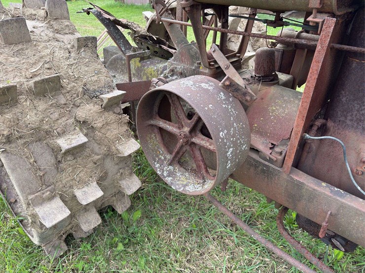 mccormick-deering-10-20-image-15