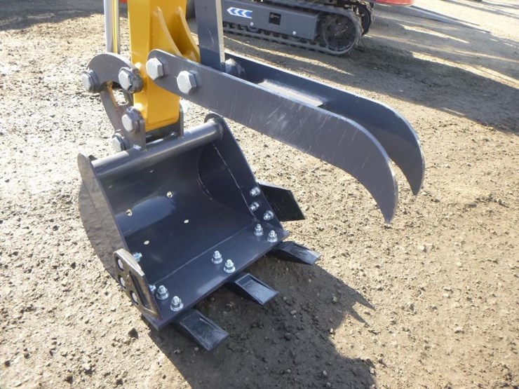 2025-agt-mx12rx-hydraulic-excavator-image-9