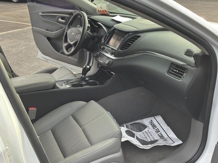 2018-chevrolet-impala-sedan-image-8