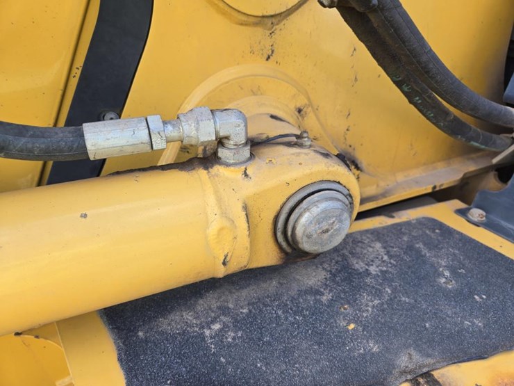 2015-deere-310sl-hl-image-31