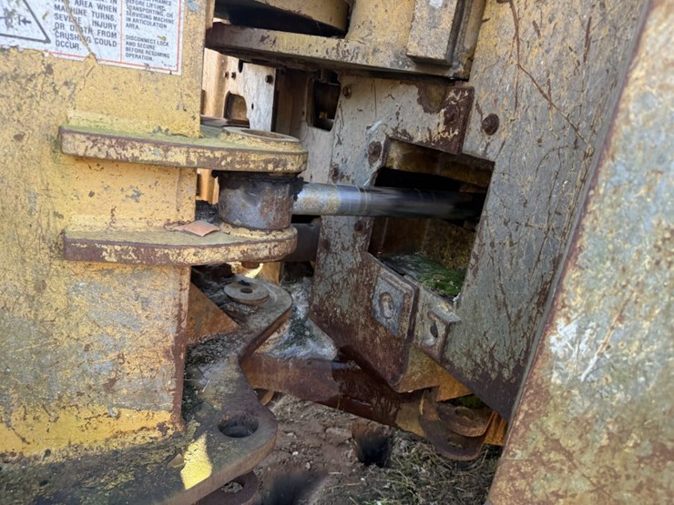 caterpillar-836-image-22