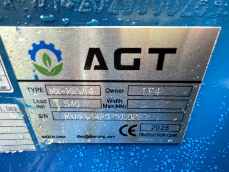 #8165-•-agt-skid-steer-loader-image-22
