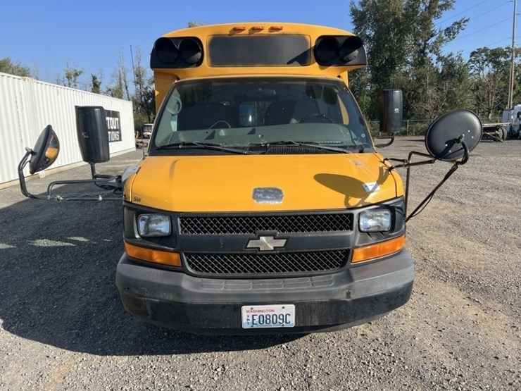 2009-chevrolet-express-school-bus-image-8