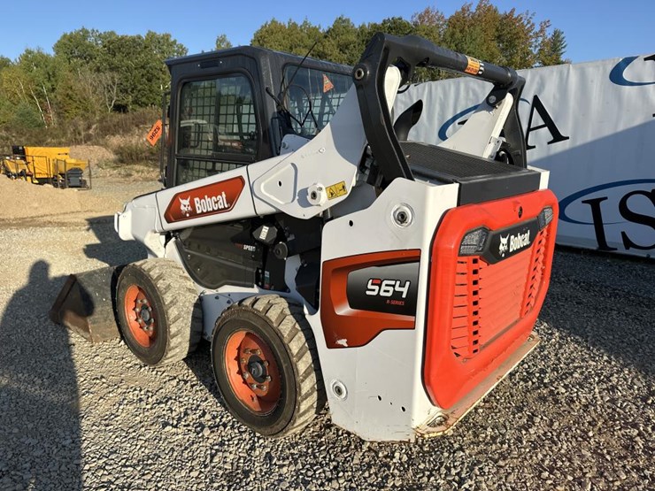 2021-bobcat-s64-image-3