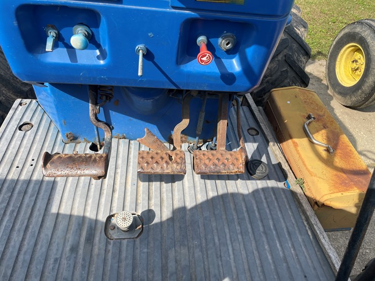 ford-7710-image-43