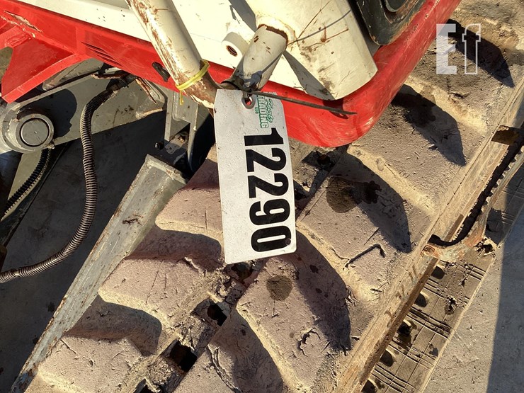 2018-takeuchi-tb290-image-24