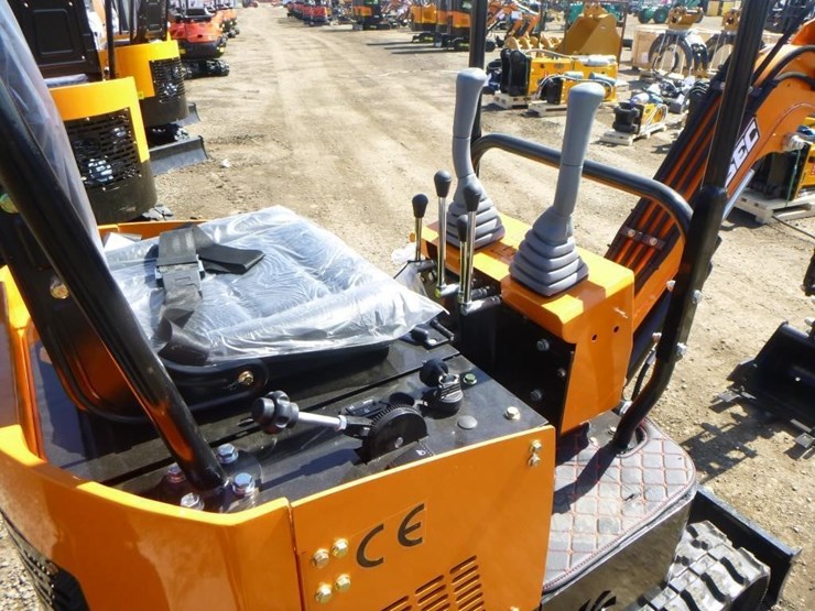 2025-vicsec-vc13-hydraulic-excavator-image-22
