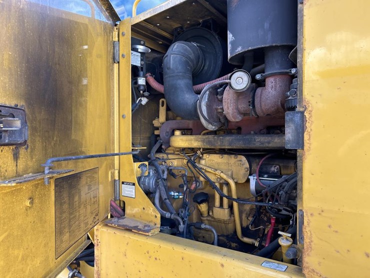 2001-deere-772ch-image-82