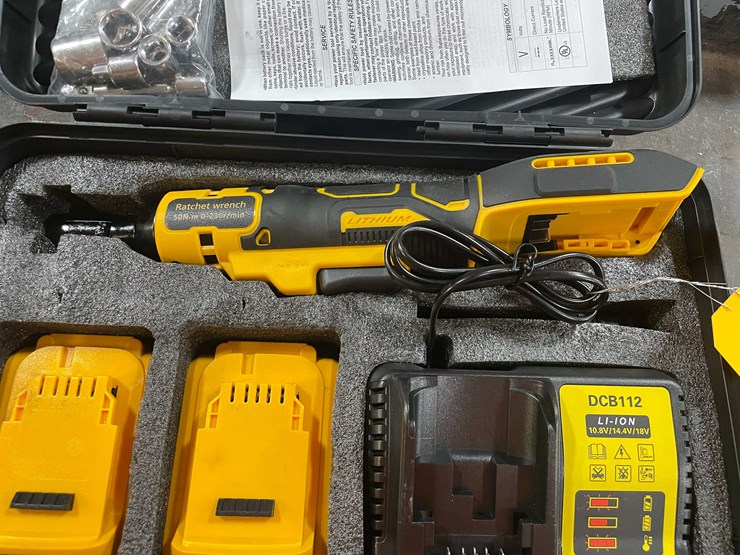 #5559-•-dewalt-compatible-cordless-ratchet-wrench,-batteries,-charger-and-case-(pr10)-image-5