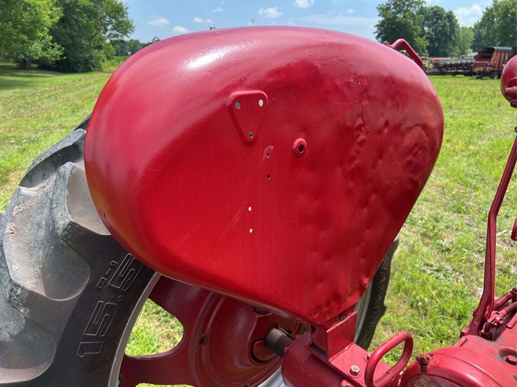 farmall-560-image-60