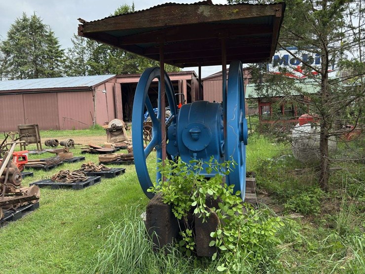 25hp-superior-oil-field-engine-image-4
