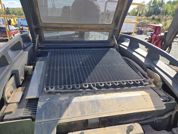 2007-deere-844j-image-48