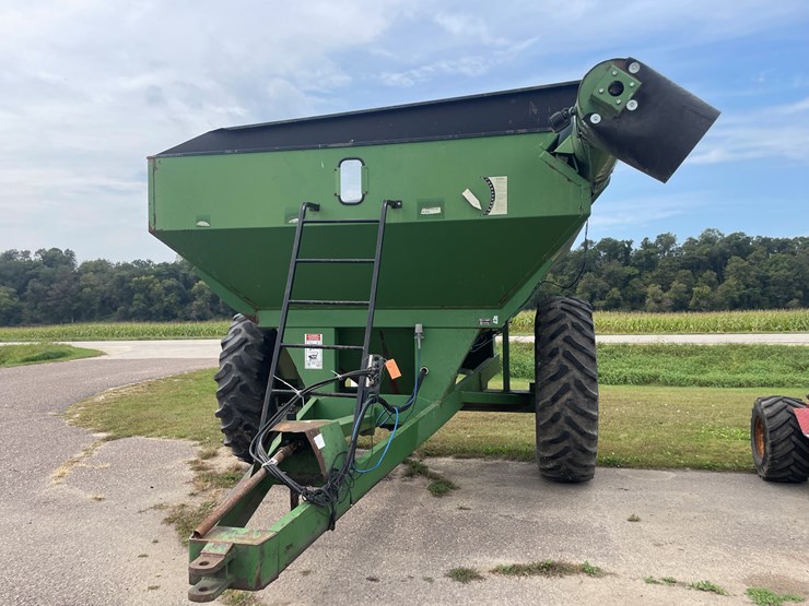 #1012-•-brett-420-grain-cart-image-1