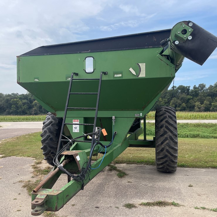 #1012 • Brett 420 Grain Cart