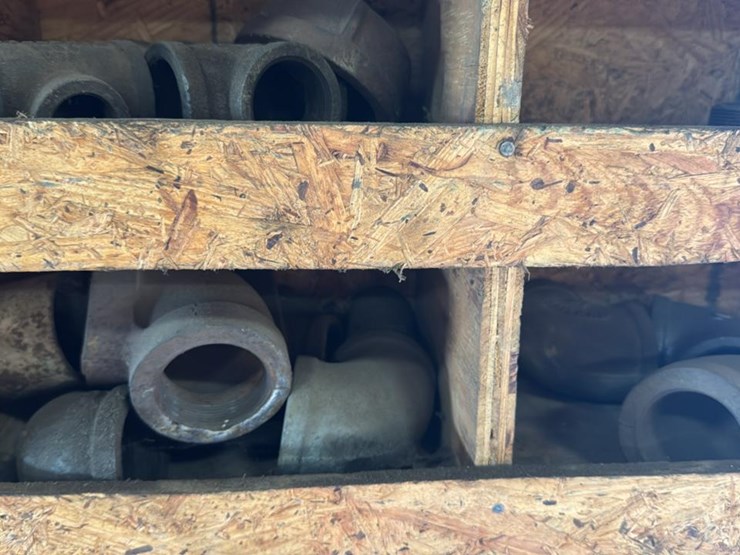 #123-•-wooden-bolt-bin-with-various-pipe-fittings-image-3