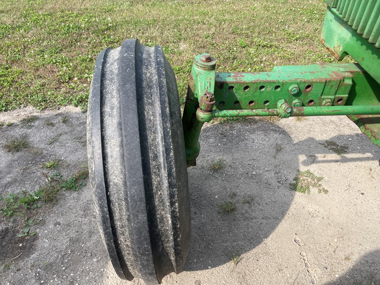 john-deere-2840-image-17