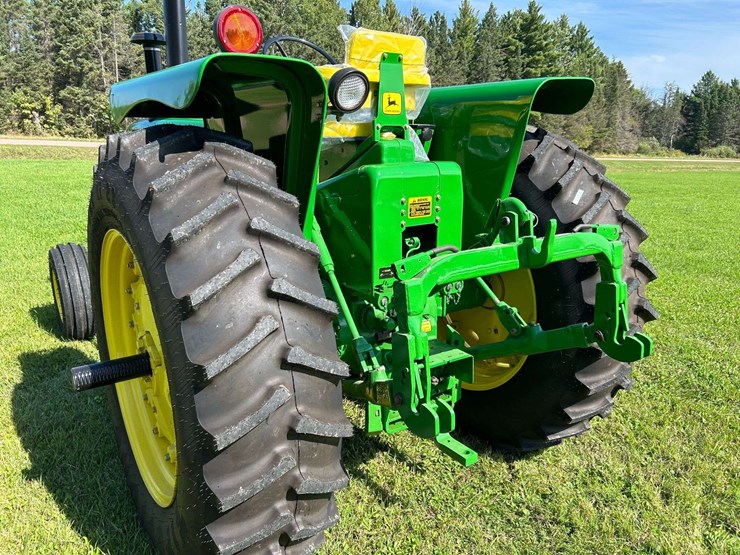 john-deere-4320-image-16