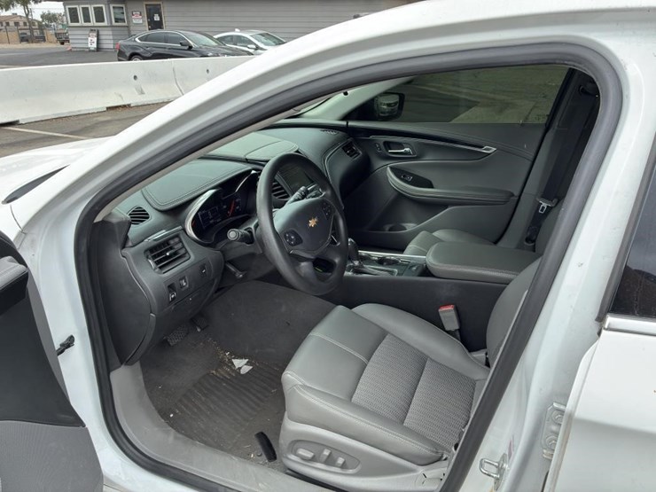 2019-chevrolet-impala-sedan-image-11