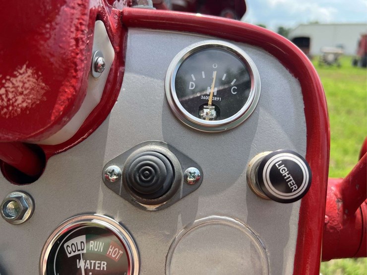 farmall-560-lp-image-63
