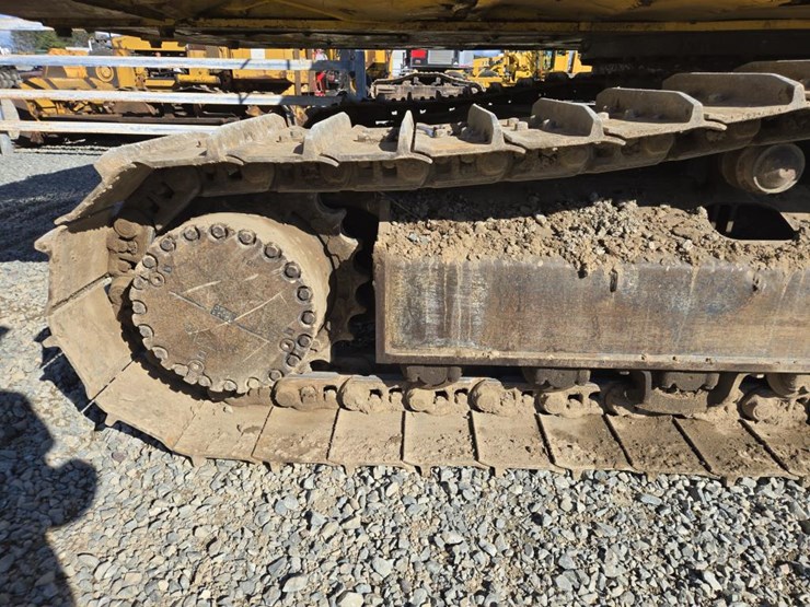 komatsu-pc210-lc-10-image-69