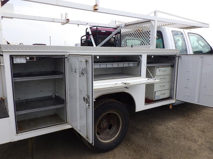 2010-ford-f350-image-11