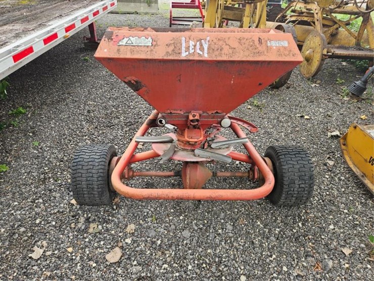 #2025-•-lely-towable-spreader-image-4