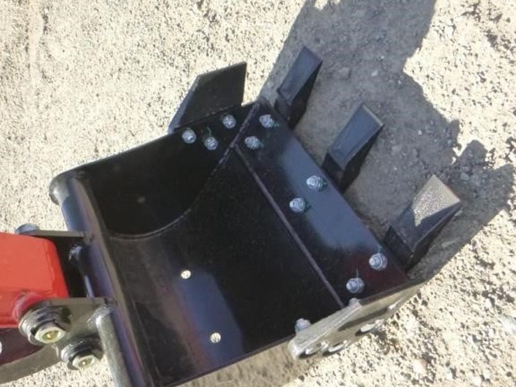 2025-tpm-16-hydraulic-excavator-image-9