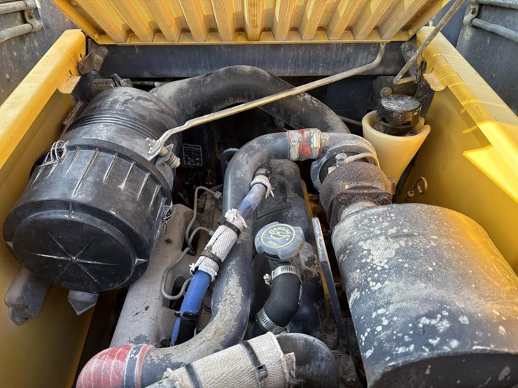2001-new-holland-ls180-image-24