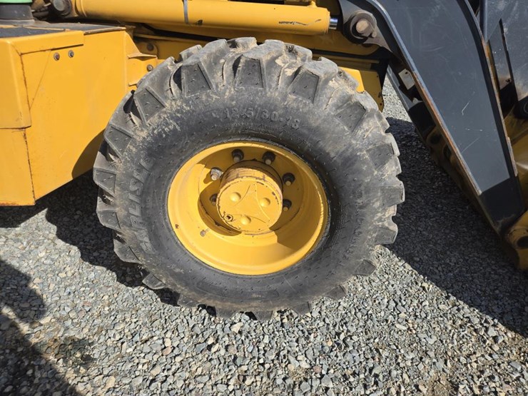 2015-deere-310sl-hl-image-85
