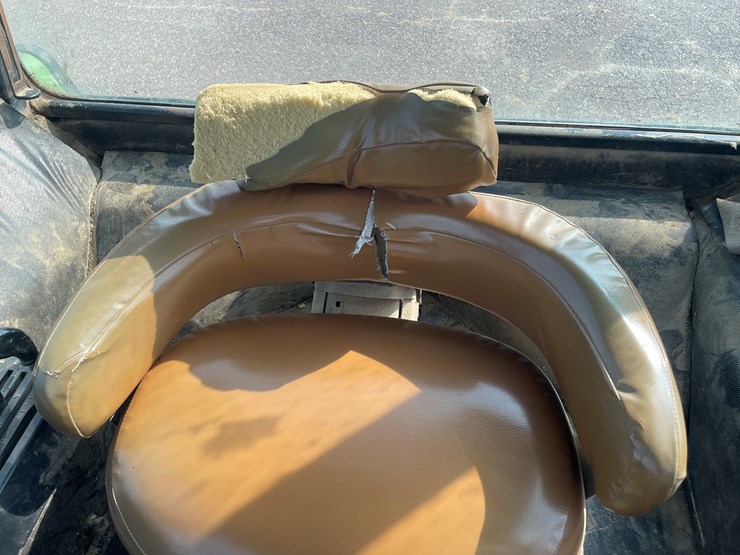 john-deere-4230-image-37